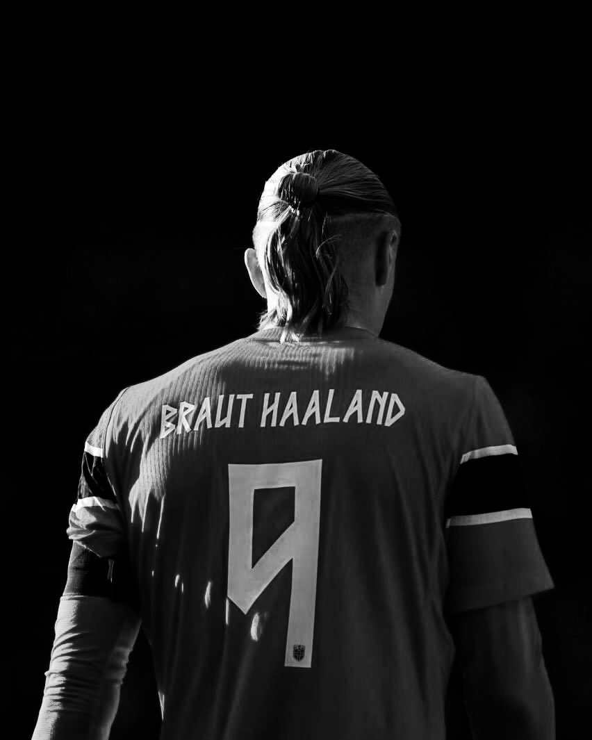 DarlingR27's tweet photo. @FOXSoccer I like this team, but their defense against France worries me.❤️🔥🇳🇴 https://t.co/qHa7NuEd62