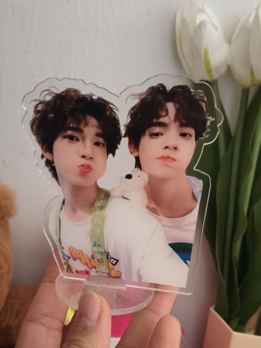 Anny68700574's tweet photo. แจกสเตนดี้ ตี๋ตี๋ป๋อ ฮะ เนื่องจากได้ชื่อด้อมแล้ว ผมเลยขอแจกสเตนดี้ไว้ให้มัมๆวาวา ไปตั้งไว้โต๊ะทำงานจะได้มีกำลังใจในการทำงาน ให้เฉพาะคนติดตามเท่านั้น รี+เฟบ+เมนชั่น ได้เยยย พรุ่งนี้ 20.00 มาประกาศรายชื่อ ผชด.งับ 
#วาวา #vava https://t.co/Xrn5nWg6ZB