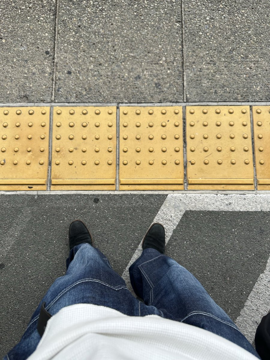 laidbackito331's tweet photo. 本日もよろしくお願いいたします!🚃
#通勤
#デニム
#RESOUNDCLOTHING https://t.co/JDhSyi6CXN