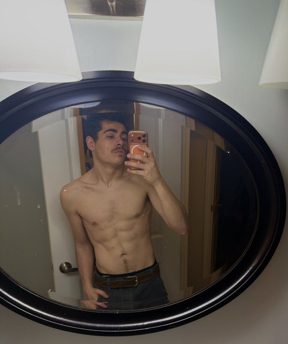 BarelyOnline129's tweet photo. Been a bit since I’ve been active, lol photo dump cause I need to get back in it https://t.co/T9bmqYbkld