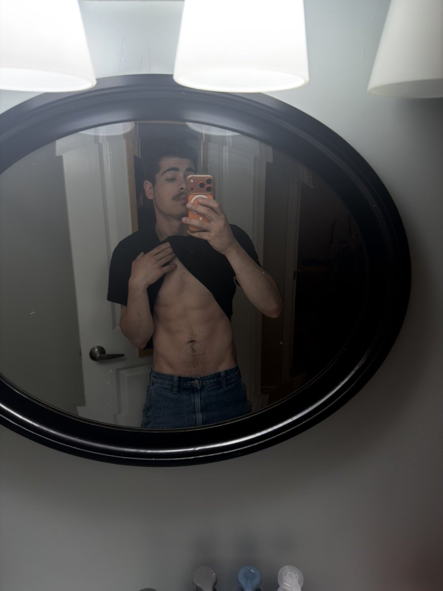 BarelyOnline129's tweet photo. Been a bit since I’ve been active, lol photo dump cause I need to get back in it https://t.co/T9bmqYbkld