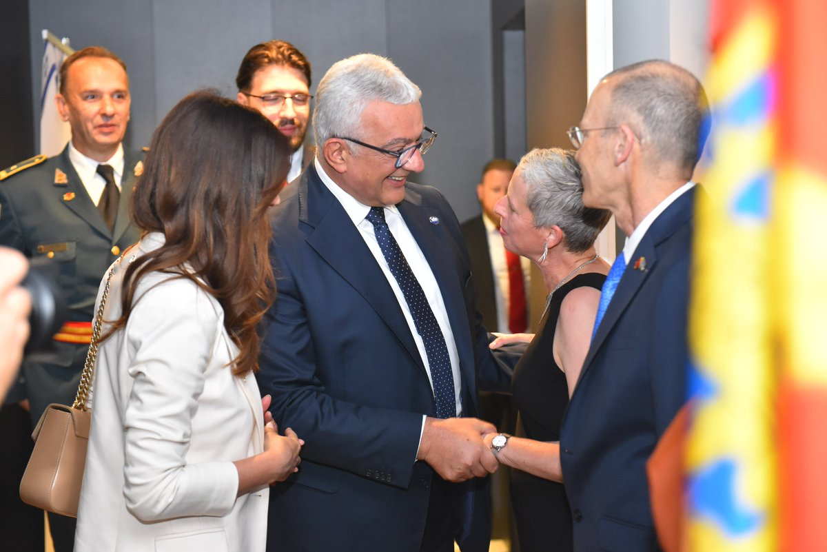 AndrijaMandicDF's tweet photo. Било ми је велико задовољство да присуствујем пријему поводом прославе Дана независности Државе Израел.

Црну Гору и Израел повезује снажно, искрено и трајно пријатељство, засновано на међусобном поштовању, повјерењу и увјерењу да наше државе могу још снажније развијати сарадњу у интересу наших народа.

Посебно ми је драго што са амбасадорком Израела у Црној Гори, уваженом @AvivitBarIlan, дијелим и лично пријатељство, које додатно свједочи о блискости наших земаља.