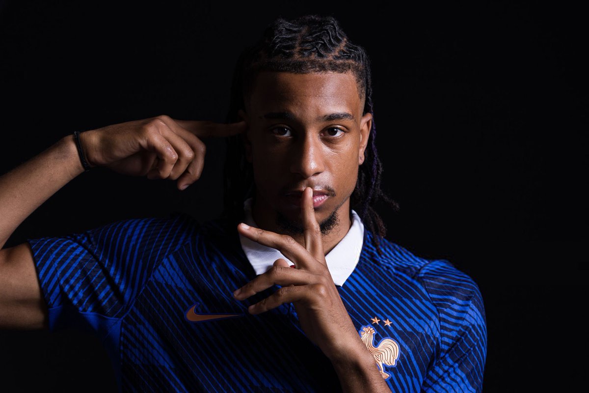 Mavenscy's tweet photo. 🚨🚨 BREAKING ! LE REAL MADRID VEUT TOUT FAIRE POUR RECRUTER UN GALACTIQUE CET ÉTÉ. 🤍🌟🔥

L’élu est Michael Olise🇫🇷. 

Cependant, si un transfert d’Olise s’avère impossible, le club se tournera vers un autre Galactique. 👀🔄

@Ramon_AlvarezMM https://t.co/uXZmckgiKW