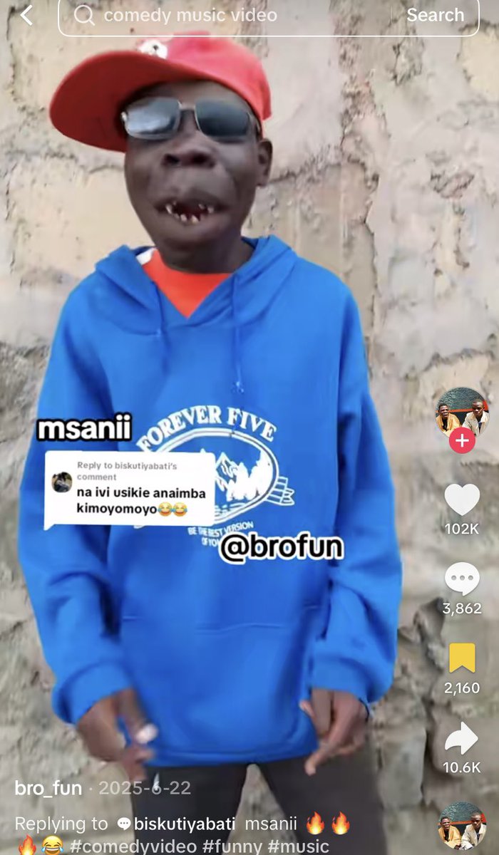 dansilly_ke's tweet photo. Lakini wakenya mnapenda kutafuta wenzenu maneno 😂Nimeona video ya huyu jamaa handsome akiimba but comment section nayo ikakuwa kali kushinda doba yenyewe 😂Yaani kuna watu mko na degree ya matusi hivo.
Here is a thread of those hilarious comments 🧵 
Open video👇😂 https://t.co/UxAeRcJ0BV