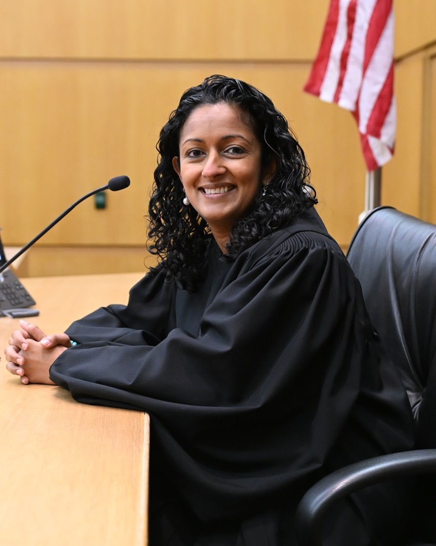 escapefrommelos's tweet photo. Judge Sparkle Sooknanan has been a US citizen for under a decade BTW

insane that someone born outside the US to foreign parents can be a “federal judge”, let alone make decisions about how its “unconstitutional 🥺” to not let illegal aliens vote https://t.co/2lBVO62C7s