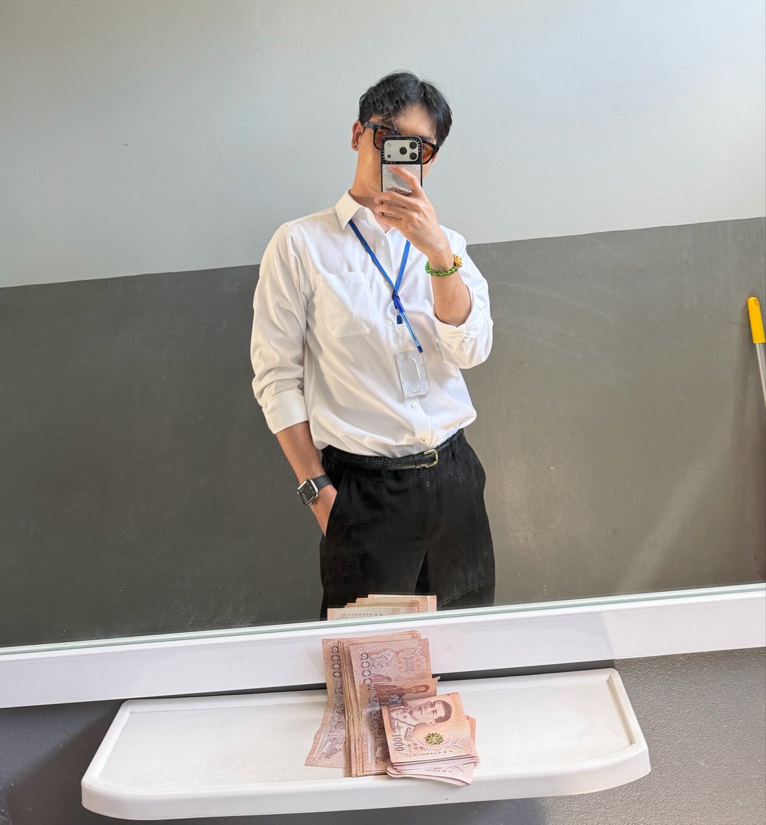 parichy_'s tweet photo. มาในลุคส์ หนุ่มออฟฟิส อยากมีsex 5555 😂 #บุรีรัมย์  #บุรีรัมย์ในเมือง https://t.co/3ntwLbKtoU