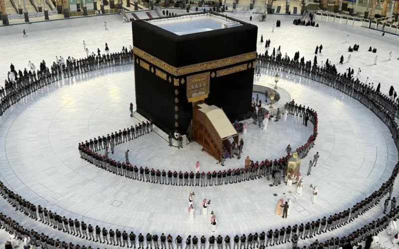 theholymosques's tweet photo. Coming up: Ghusl Ka’bah ceremony next week… https://t.co/ehTq33d1AD