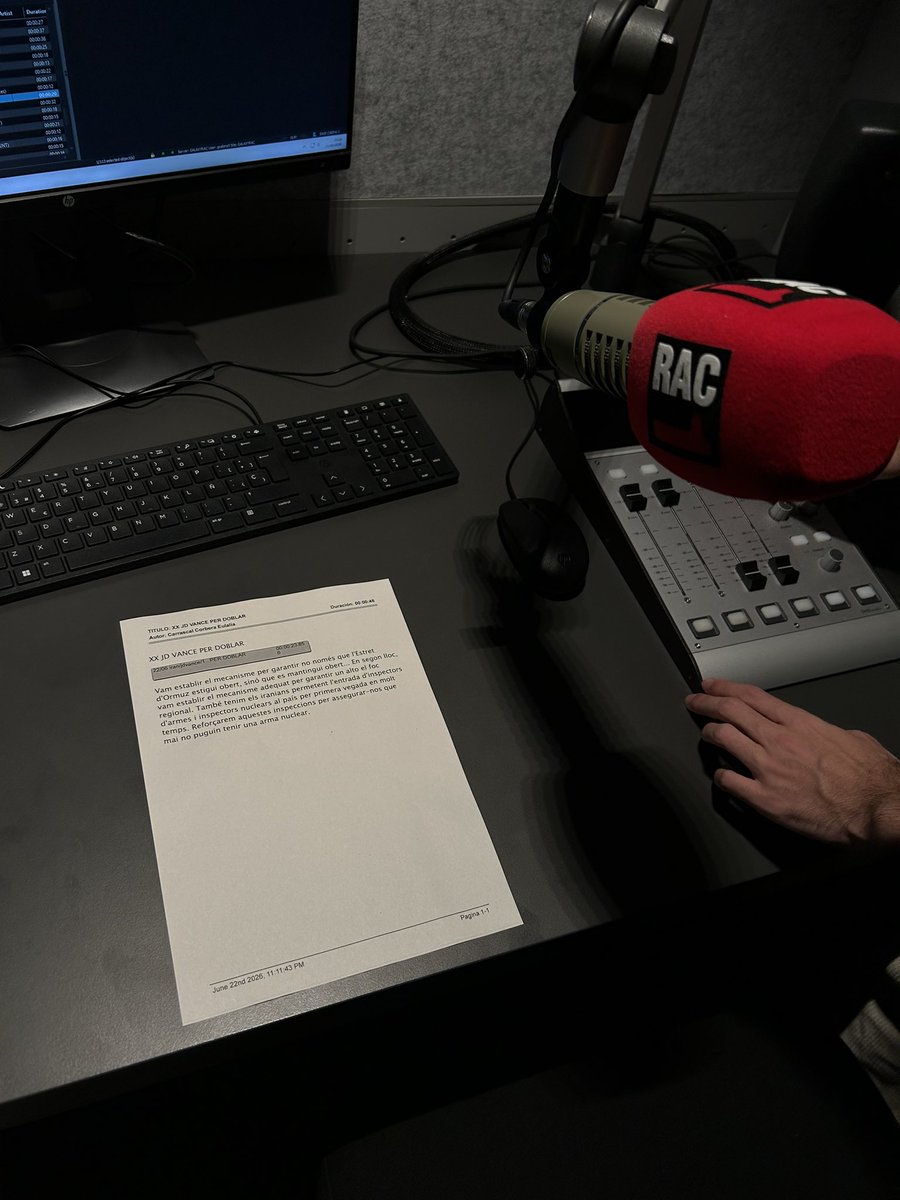 CarlosRoiger's tweet photo. 🔛📻 Ahir vaig començar les pràctiques a la redacció d’Esports de RAC1 i al Tu diràs. Molt content i il·lusionat per aquesta oportunitat i per poder aprendre cada dia al costat de grans professionals. Amb moltes ganes d’aquesta nova etapa! https://t.co/dmYrvKPQBd
