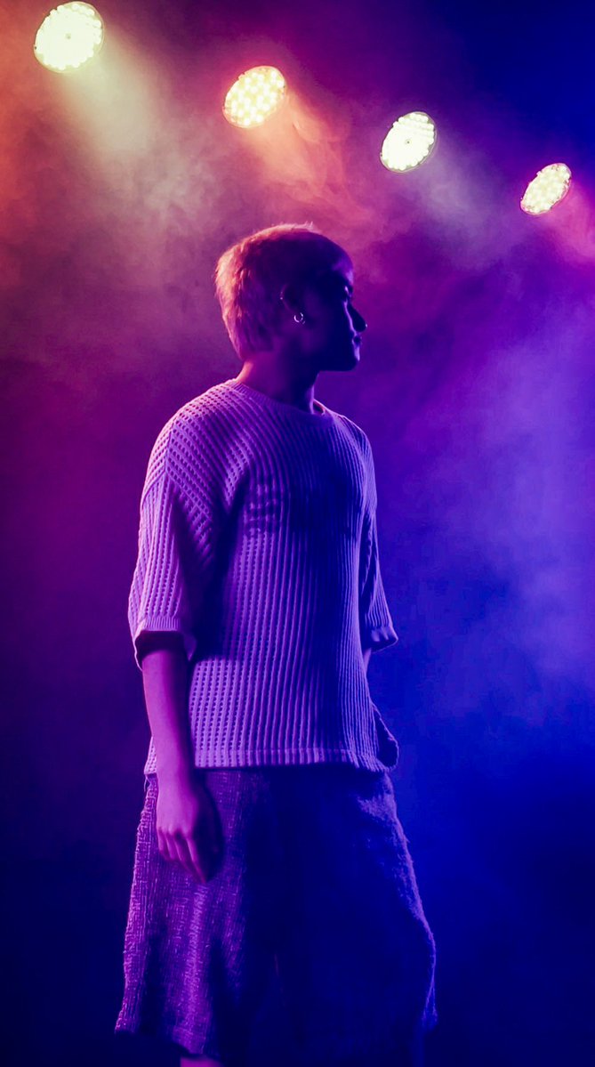 moniscrabs's tweet photo. tenk u alamat for celebrating pride with this bisexual lighting https://t.co/H0eSenpaHi