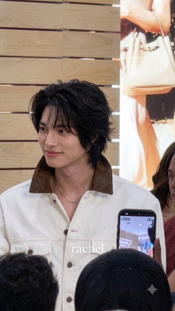est_jpg's tweet photo. mama gemeter 😭😭😭

#PradaBeautyxWin
#winmetawin https://t.co/J4tNGSds5t