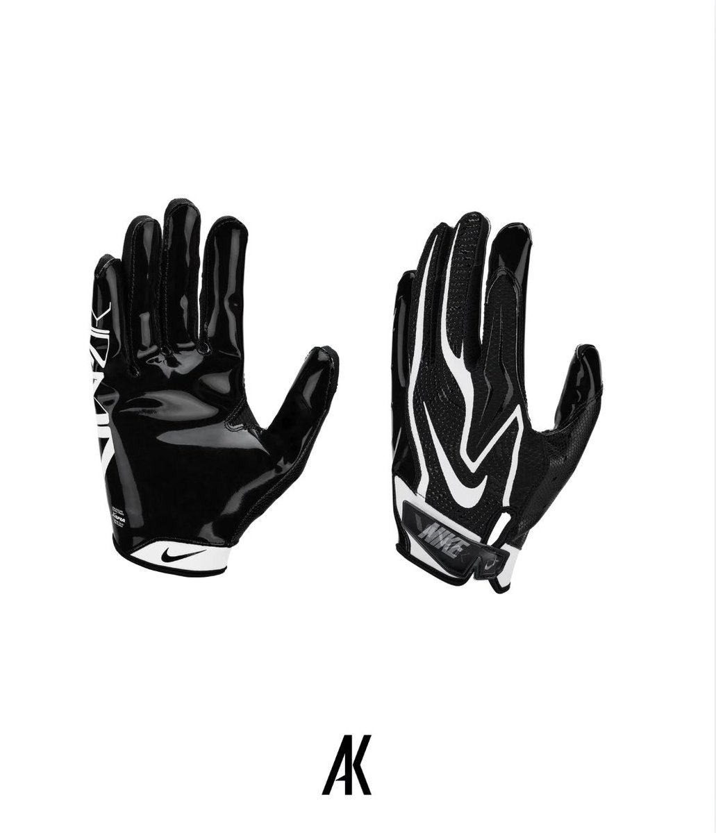 AmericanKonnect's tweet photo. Looking for Nike Vapor Jet Football Gloves in Australia? Now Available through American Konnection 🏈🇦🇺 https://t.co/880fgxyi8P