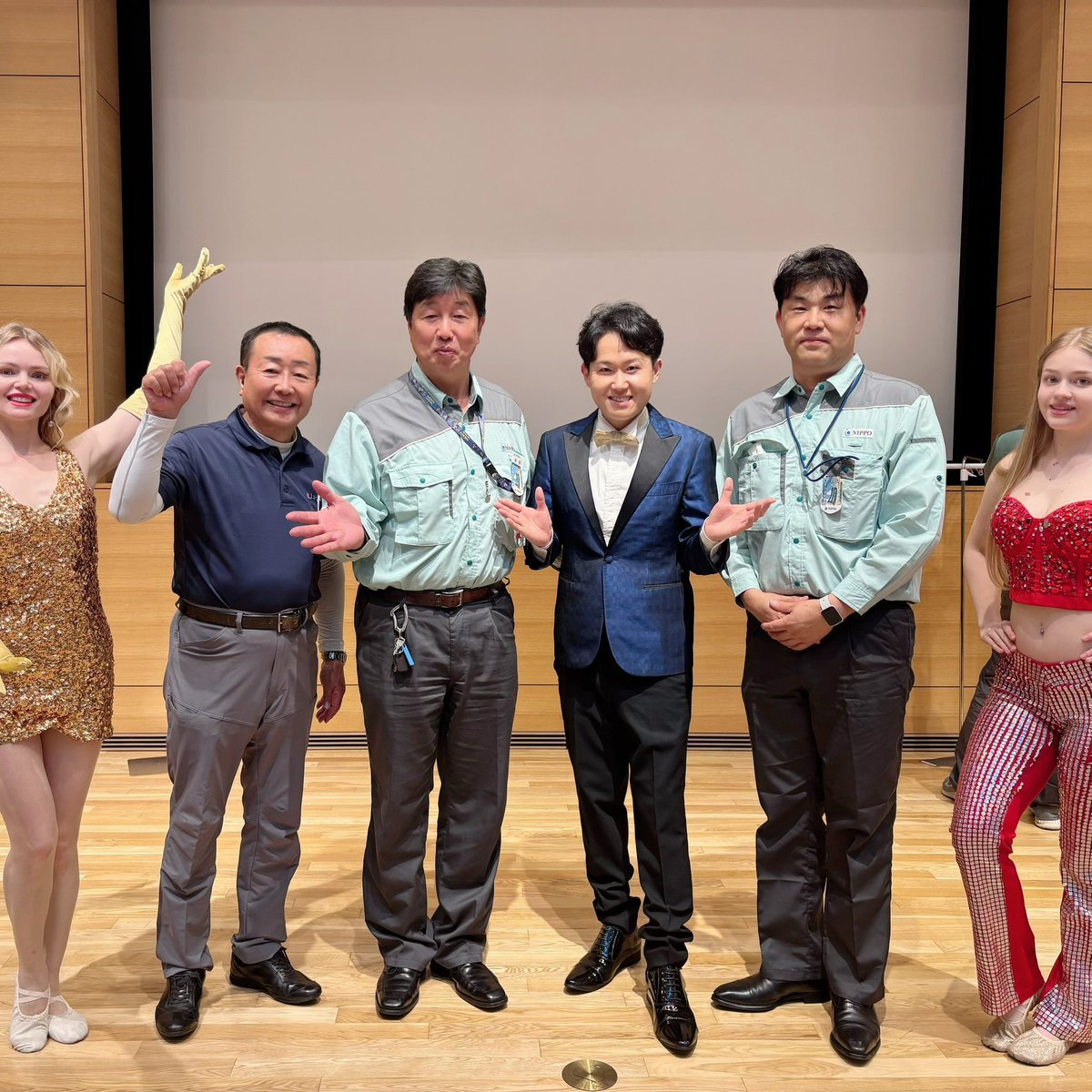 magiciandaiki's tweet photo. 今日はセラミックパークMINO国際会議場様でのNIPPO岐阜協力会2026第1回安全大会にてイリュージョンショー。日頃よ��応援いただいているNIPPO岐阜協力会 俵会長はじめ皆様、株式会社NIPPO岐阜統括事業所岩田所長はじめ皆様、今年もありがとうございました！#マジシャン　#マジックショー https://t.co/5ddUNWuzqb