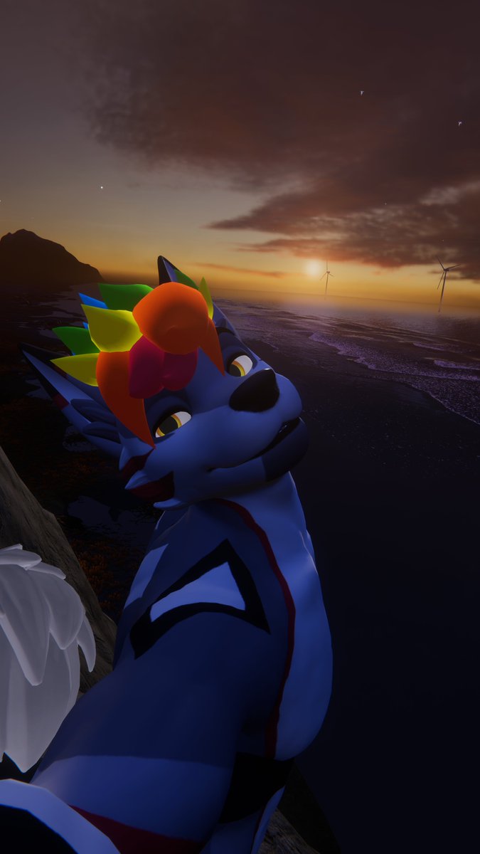raxxthewolf's tweet photo. Such a beautiful Pride Sunset hehe 🏳️‍🌈✨🥰 https://t.co/lIXvB4OIre
