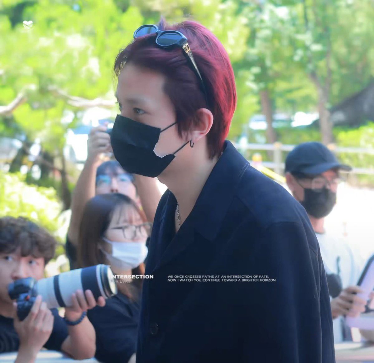 Enhee_grl's tweet photo. RED HAIR OMGGG #희승 #HEESEUNG #ヒスン
#에반 #EVAN https://t.co/AZzAEtnEgz