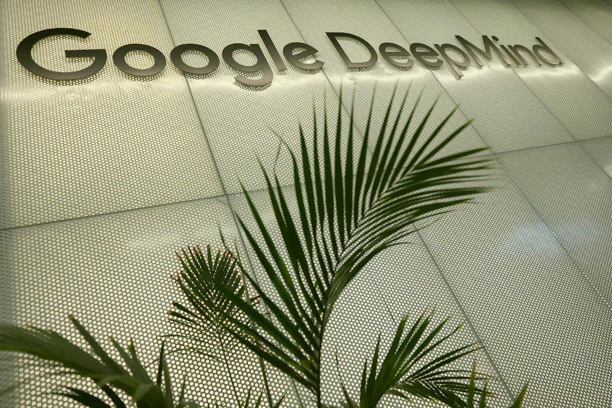 9yutk's tweet photo. GoogleのAI部門DeepMindが独立系映画スタジオA24とAI研究契約を結んだよ。
さらにGoogleはA24に7500万ドル（約110億円）の投資もしたみたい。
ワクワクするニュースだね！ https://t.co/dy7psUM73U