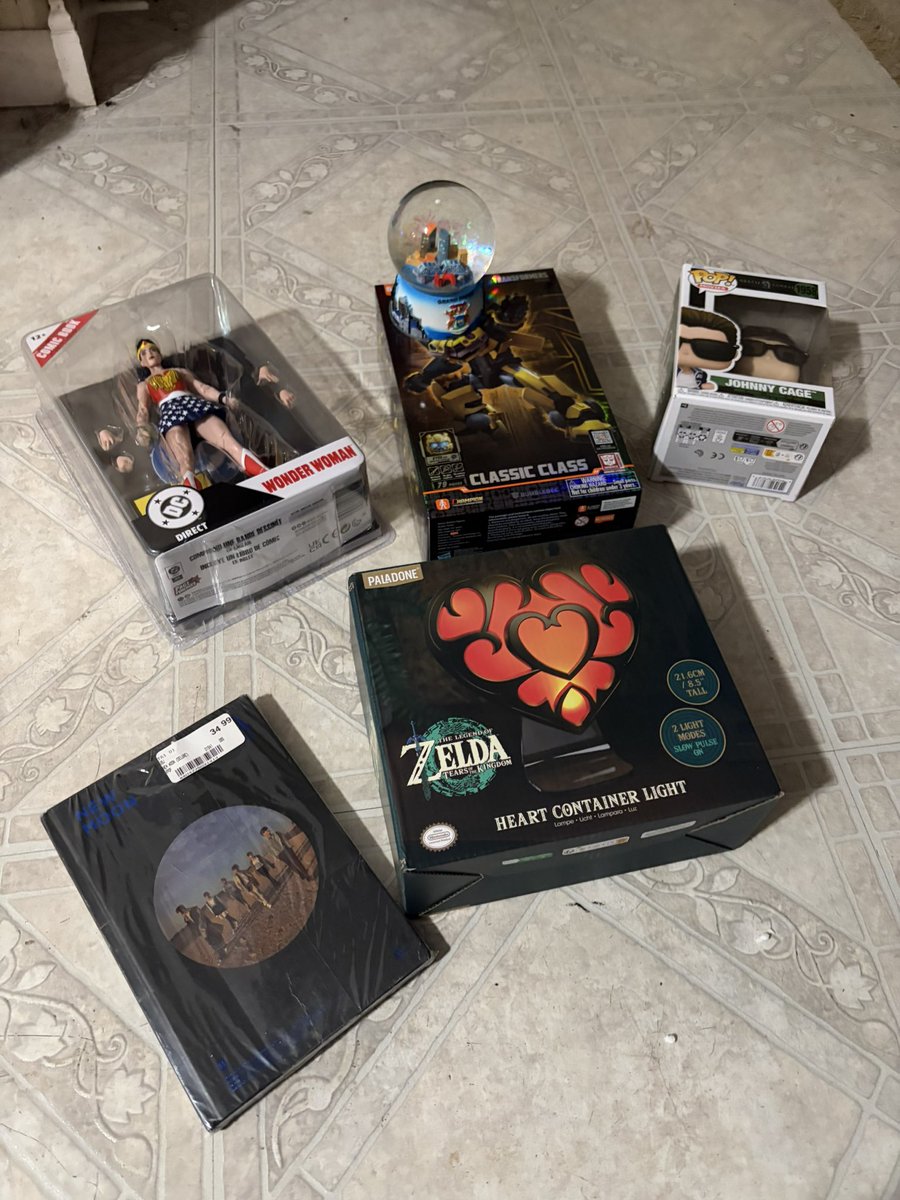 StarFireV2's tweet photo. #ToysForTots
#StJude
#Goodwill
#DisneyCruises https://t.co/Izd6PcDVkz