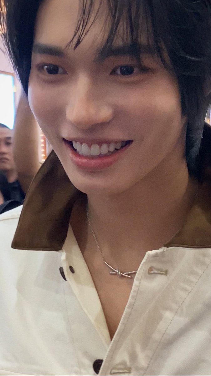 phuiwntang's tweet photo. nangis 😭

#PradaBeautyxWin
#winmetawin https://t.co/6t3htNyCJl