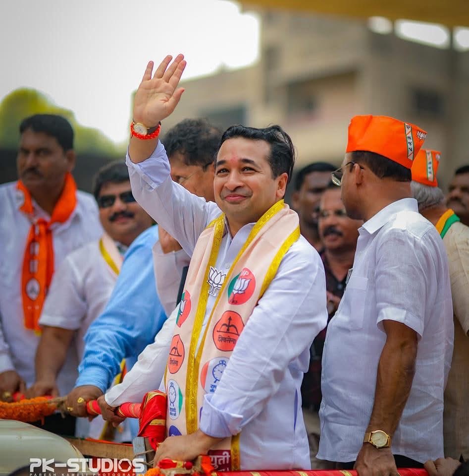 HR_Ghuge's tweet photo. महायुतीतील हिंदुत्ववादी नेते महाराष्ट्राचे मत्स्यव्यवसाय व बंदरे विकास मंत्री आणि सिंधुदुर्ग जिल्ह्याचे पालकमंत्री श्री. नितेशजी राणे यांना वाढदिवसाच्या हार्दिक शुभेच्छा.
आपणास सुदृढ आणि उदंड आयुष्य लाभो ही आई जगदंबेच्या चरणी प्रार्थना.

@NiteshNRane #Mahayuti https://t.co/N6RHwNvkiq