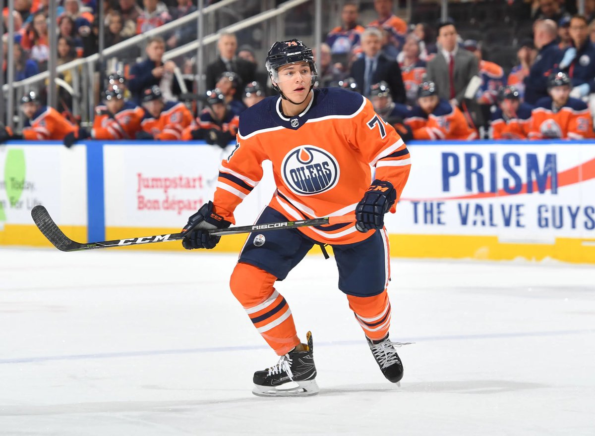 NHLHallOfGood's tweet photo. Hear me out on how Ethan Bear was the Griffin Reinhart of Seth Jones’ https://t.co/2OPFfvrDYg