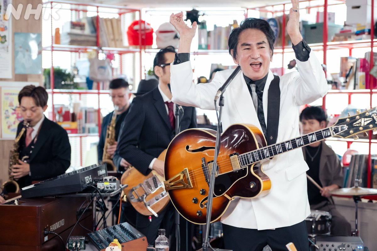 nhk_musicjp's tweet photo. 📣放送決定✨️
【#tinydeskconcertsjapan #OriginalLove】

メジャーデビュー35周年 Original Love登場！

💻6/28(日)午前11:10~他 NHKワールドJAPAN

詳細・配信は👇(見逃し配信は28日(日)11:40〜)
https://t.co/nAGgZwAsv7

「接吻」「The Rover」から最新曲まで
35周年SPセットリスト🔥 https://t.co/2IPKKZahPr