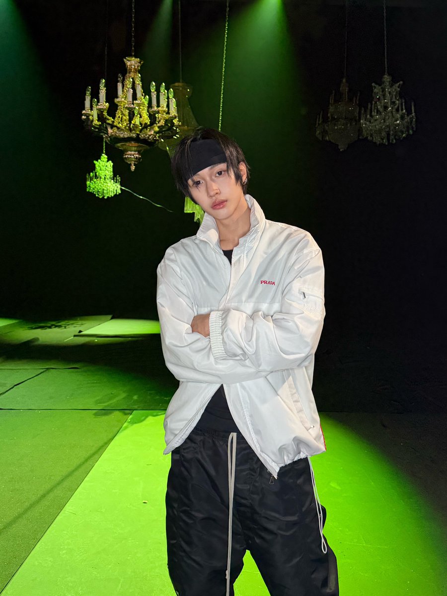 chrryever's tweet photo. 260623 라이즈 인스타 #원빈 

왕관 🤴 https://t.co/6bqQzmAXxu