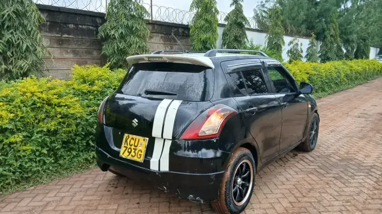 Shareman_Cars's tweet photo. Deposit: KES 148,750 | Price: KES 425,000
🚗 Suzuki Swift 2011

✅ 1.2L Petrol Engine

✅ Automatic Transmission

✅ 143,472 KM

📍 Nairobi
Compact, fuel-efficient, and easy to maintain. The Suzuki Swift is ideal for daily commuting, first-time car owners

📞 0710 792 499 https://t.co/cQs7hioPjW