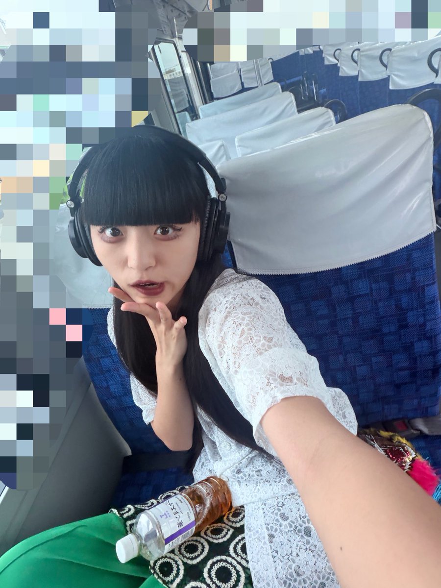 kimotabe's tweet photo. 貸切だったからどんな顔で乗ってても🆗 https://t.co/SIySdaU1VI