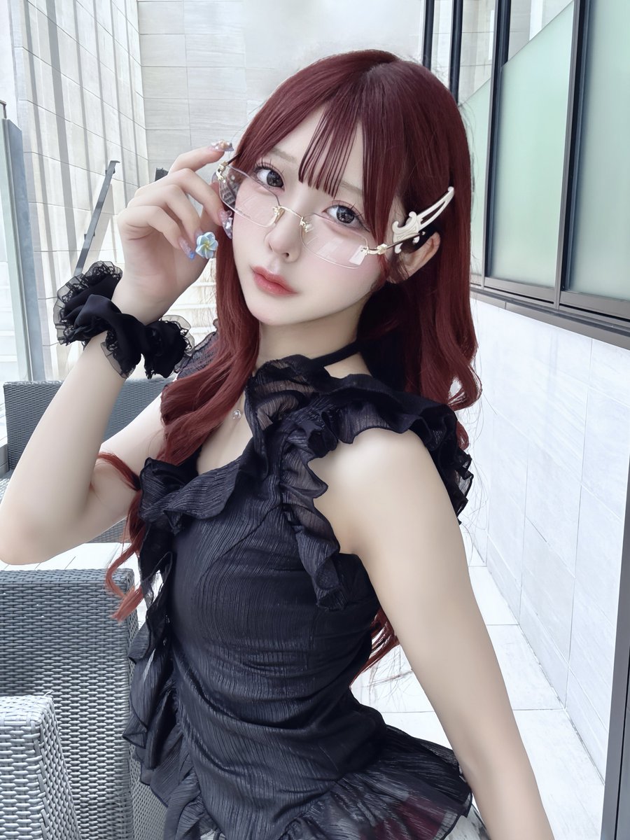 funa_ravidavi's tweet photo. メロお姉さん？🖤 https://t.co/jvNMCokWW8