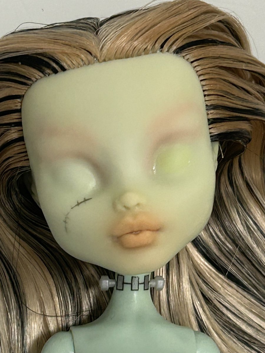 It's Alive Mundinho Bratz Bratzil tweet media