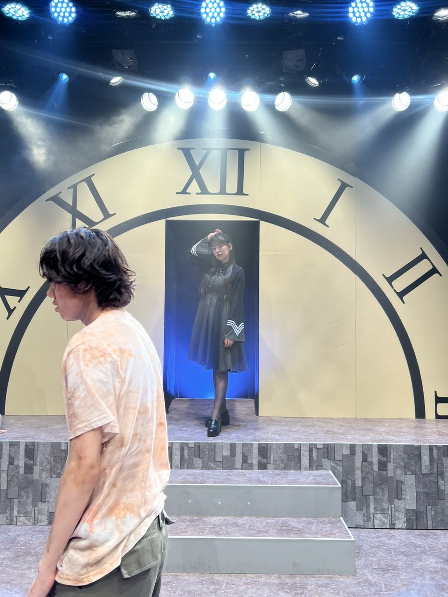 yuikabandai's tweet photo. おそよございます🐱🪽

#魔女エステリーゼの事件簿 オフショット🪄︎︎
前公演、本当に魂の演技を魅せてくれたよねちゃん🙌🏻
終演後いつもヘトヘトになって溶けてるんですけど、とぼとぼ歩いてるとこを捉えることに成功しましたΣp📷ω･´)´-
カメラマンはほっしーちゃん⭐️💜

舞台って面白くて楽しい！🥰 https://t.co/WqBSNbImq2