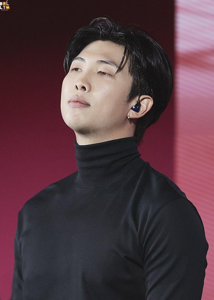 BTStoleMyTidies's tweet photo. THIS NAMJOON CAN FUCK ME every hour, every minute, every second of the week. 😭✋ https://t.co/2B8SROq0An