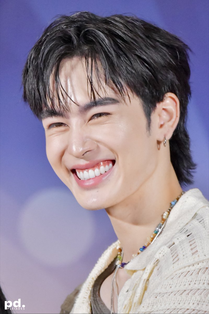 pdpleiades's tweet photo. คนน่ารัก                              ของผมคับ https://t.co/tGLrl6TSDZ