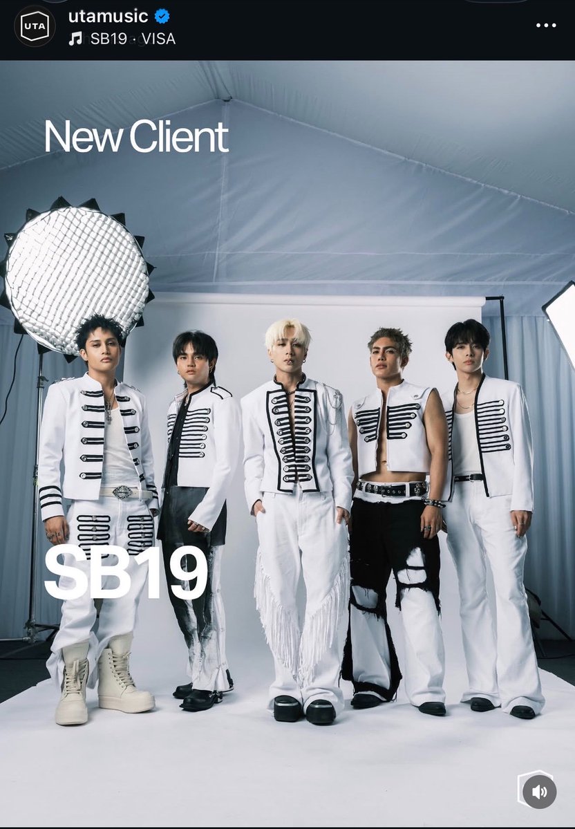 jorgesnic's tweet photo. Kinikilig ako na eto ung photos nila sa Artist profile nila for UTA because this is currently on the top of my favorite photo of theirs 🤍 https://t.co/3llc8OP92S
