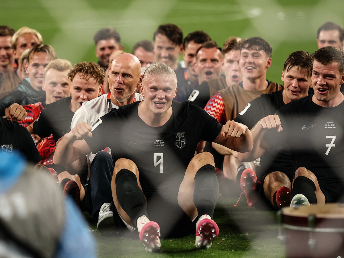 fifaworldcup_pt's tweet photo. Inesquecível 🥁🇳🇴

#CopadoMundoFIFA https://t.co/wM827mLBpf