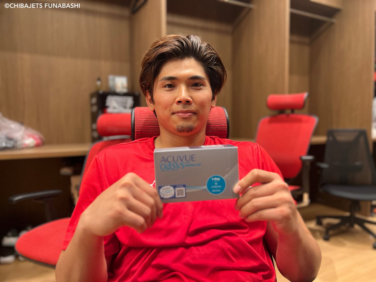 CHIBAJETS's tweet photo. #千葉ジェッツ では #レンズアップル さまより選手へコンタクトレンズをご提供いただいています🍎🔍丁寧なヒアリングを元に、自分にあったコンタクトレンズをご提供いただき使用しています☺️いつもありがとうございます🤝🏻❤️‍🔥コンタクトを使用されている方はぜひレンズアップルさまにてチェック✅を👀🌟 https://t.co/Z6NCa6CY2e