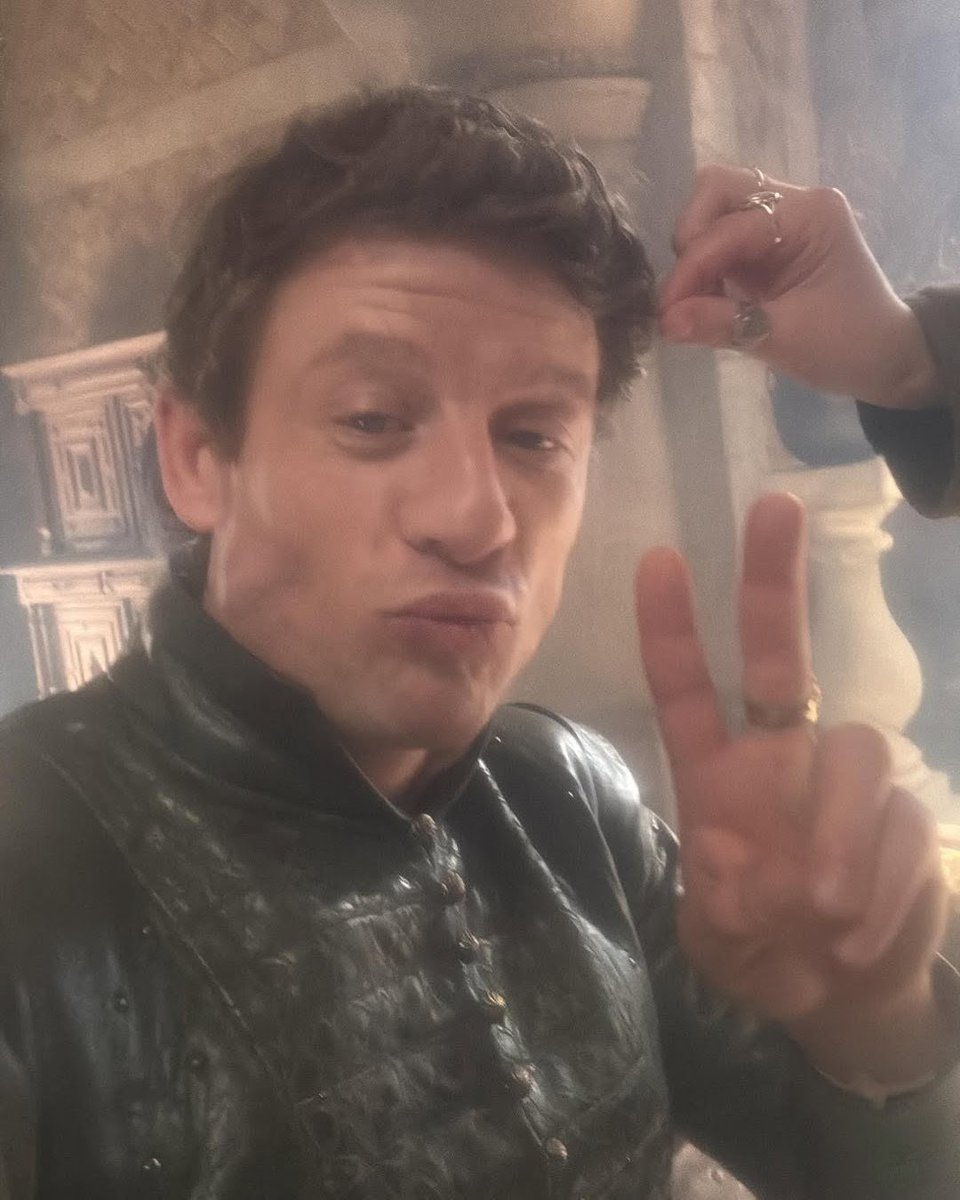 jsjshep's tweet photo. Behind the scenes of James as Lord Ormund Hightower #HOTD via James’s Instagram page #jginorton ❤️ https://t.co/EsCuQy9NpQ