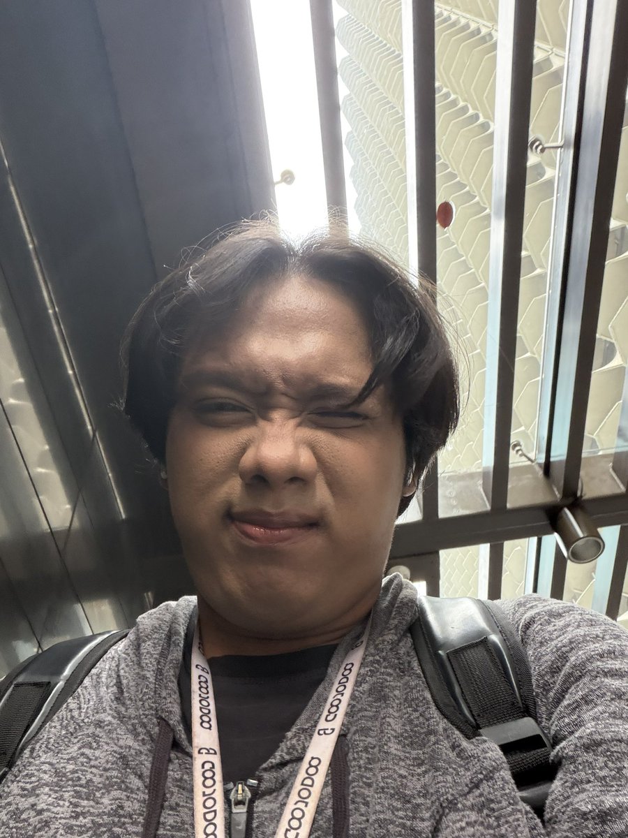 coulditby's tweet photo. Siap digenjot kerjaan hari ini https://t.co/0uCH82B48q