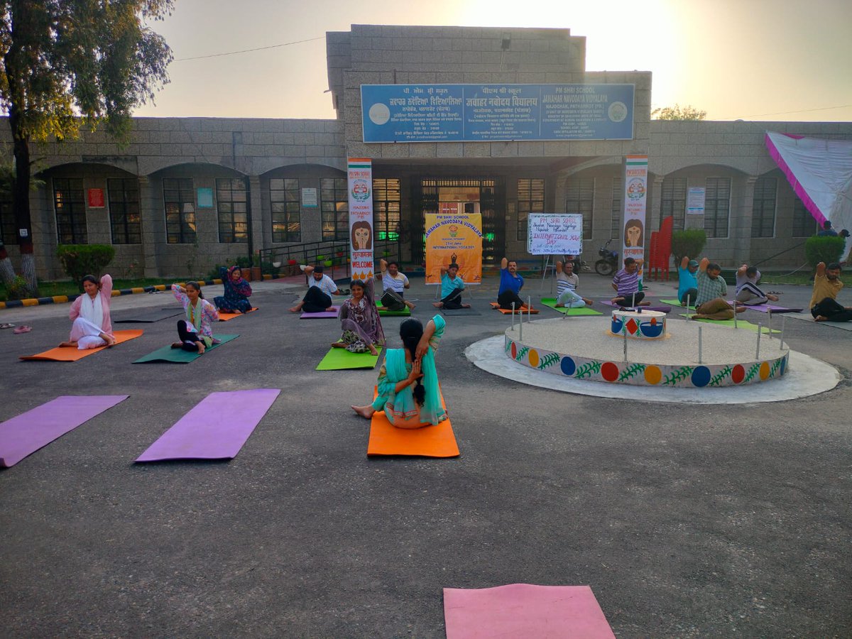 jnv_pathankot's tweet photo. Celebration of International Yoga Day @ PM SHRI SCHOOL JNV PATHANKOT https://t.co/MhLFhoDh4b