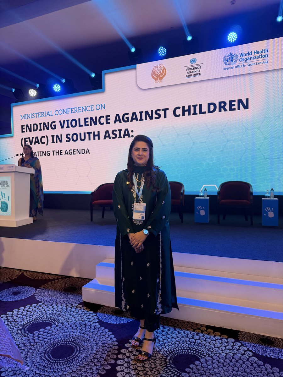 SarahAhmad_CPWB's tweet photo. @SaarcSec #Colomb #Srilanka @UNICEF_Pakistan @WHO @GovtofPakistan @mohrpakistan Representing 🇵🇰 Sharing progress made on EVAC https://t.co/IDeW3j6HlJ