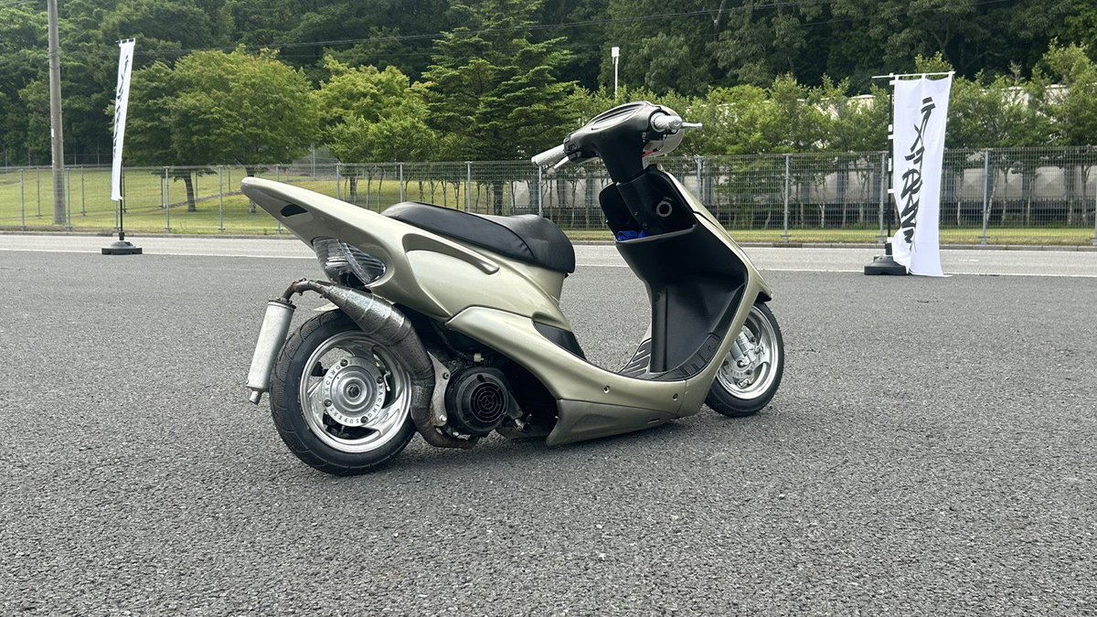 takemar0214's tweet photo. 弊社のライブディオ用リアスポイラーTYPE2をご購入頂きましたお客様から取付画像を頂きました！
感謝感激です🤩
誠に有難う御座います🙇🏼‍♂️
#DreamRevolution
#ドリームレボリューション
#ドリレボ
#AF34 
#AF35
#ライブディオ
#リアスポイラー https://t.co/gWomkvmmb7