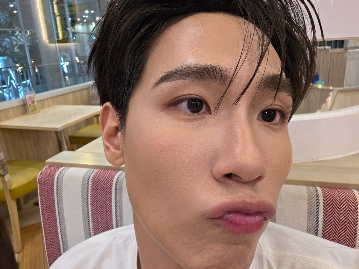 heymomoe's tweet photo. แด๊ดดี้น้องจัมโม่มีคนเอ็นดูเย้อมากจีง ๆ ขอให้ความน่ารักถูกค้นพบแบบนี้อีกเย้อ ๆ น้า ขอบคุณที่คอยมาอวดตุ่มแก้ม คอยเล่นแท็กหรือให้กลจฟคในนี้อยุ่เสมอ ไว้มาโชว์ความน่ารักอีกเย้อ ๆ นะคับ🤲🏻🌞

400K SUNNIES FOR JUNIOR

#400k4ever4Junior https://t.co/WfFHtb7VDD