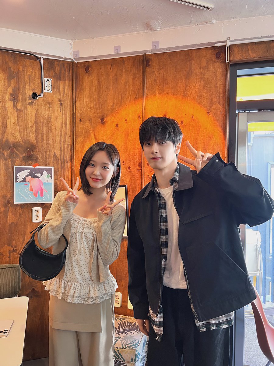 locodofficial's tweet photo. [📷] 
구독연애 8화(최종화) 현장 사진 공개🥰

지금까지 구독연애를 사랑해주신 모든 분들께 감사드립니다💓

‘구독연애’는 유튜브 로코디 채널에서
시청하실 수 있습니다💓

▶https://t.co/OhnrYHXaEV

#구독연애 
#이재준 #이유정
#로코디 #LOCOD https://t.co/wdbFTjOMLa