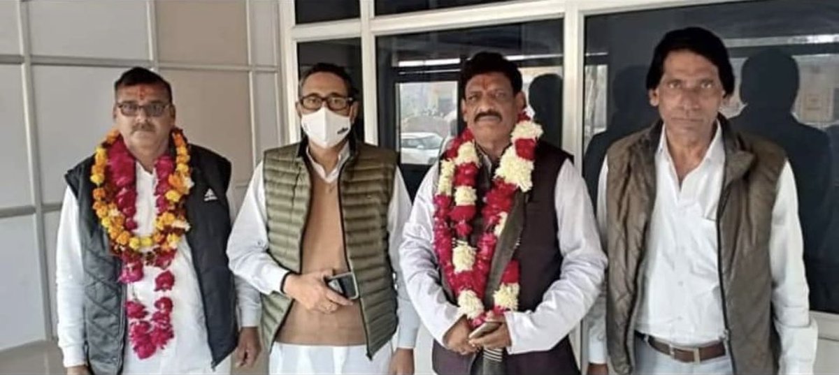 lsoni1208's tweet photo. भरतपुर की आन बान शान पूर्व केबिनेट मंत्री महाराजा विश्वेंद्र सिंह जी की जन्मदिन की हार्दिक बधाई 🎉 
@Bharatpur_1One 
#maharajshab
#vishvendrasingh https://t.co/uIEJh8KTmD