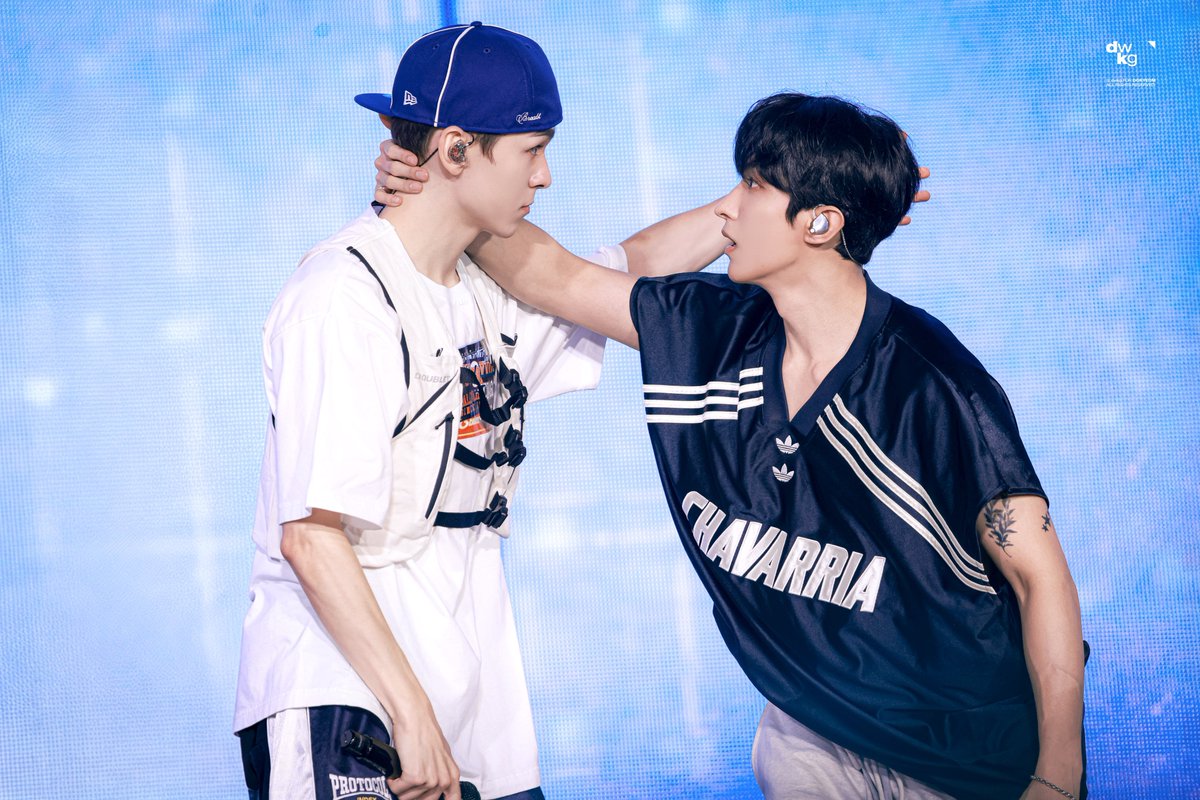 v_vPsycheros's tweet photo. ㅋㅋㅋㅋㅋㅋㅋㅋㅋㅋㅋㅋㅋㅋㅋㅋㅋㅋㅋㅋㅋㅋㅋㅋㅋㅋㅋㅋㅋㅋㅋㅋㅋ
218 덕분에 웃다 울음 😆😭
아 넘 행복하다 😍

#218bro https://t.co/qrXD0YmlxD