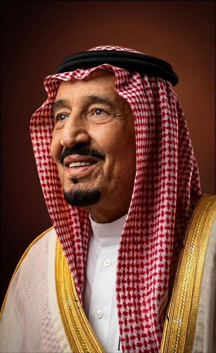 k_h99kh's tweet photo. #خادم_الحرمين_الشريفين
#سلمان_بن_عبدالعزيز
@AzizbagBag

"لكلّ أمة قائد ونحن قائدنا :
أبٌ حنون ملك قلوبنا برعـايته
قبل أن يقودنا بعزمه وحكمته 

حفظك الله ورعاك يا سيدي
وأطال في عمرك وبارك في عملك
وأدام عليك العزّ والتمكين 💚🇸🇦"
✍🏻 خالد بن عبدالله https://t.co/aJTV4gsJEb