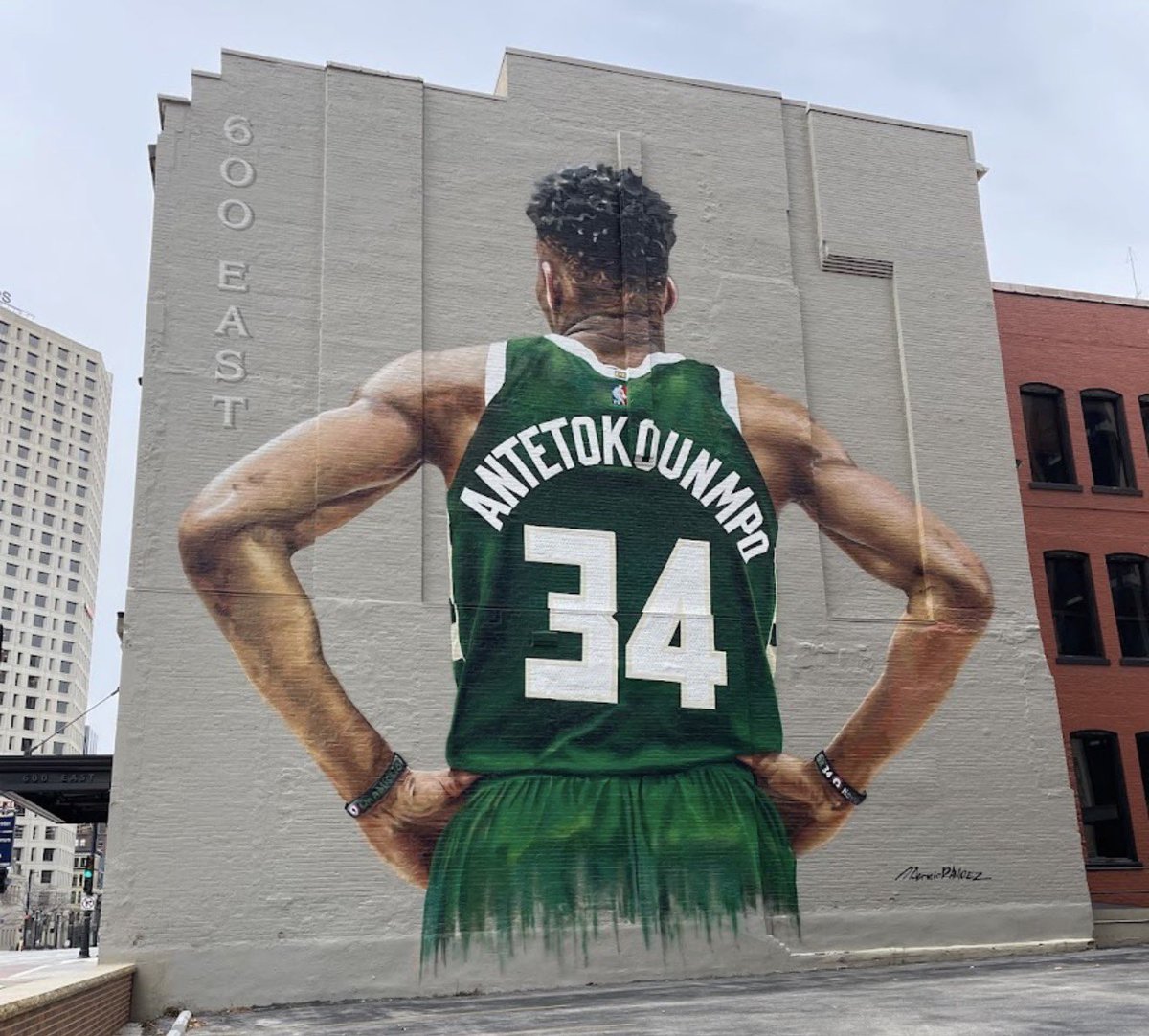 JustHxnter's tweet photo. The only reason I ever got into basketball. Words cannot describe how much Giannis means to the city of Milwaukee. He is everything here. This not only breaks the hearts of those in Milwaukee, but the entire state of Wisconsin. We will miss you Greek Freak!! 🇬🇷💚 

May your future in Miami be long lived and healthy. You will always have a home here in the #414 💚