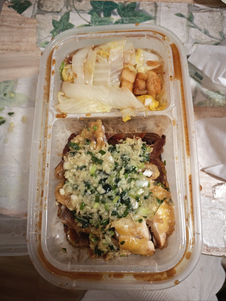 B4jEzalZpMQ5yOK's tweet photo. Just spent 20 mins arguing over who gets the last bite of pizza… turns out we both lost because the delivery guy ate it on his way here  Love this chaotic little mess with you， https://t.co/xJ7hMy1knf
