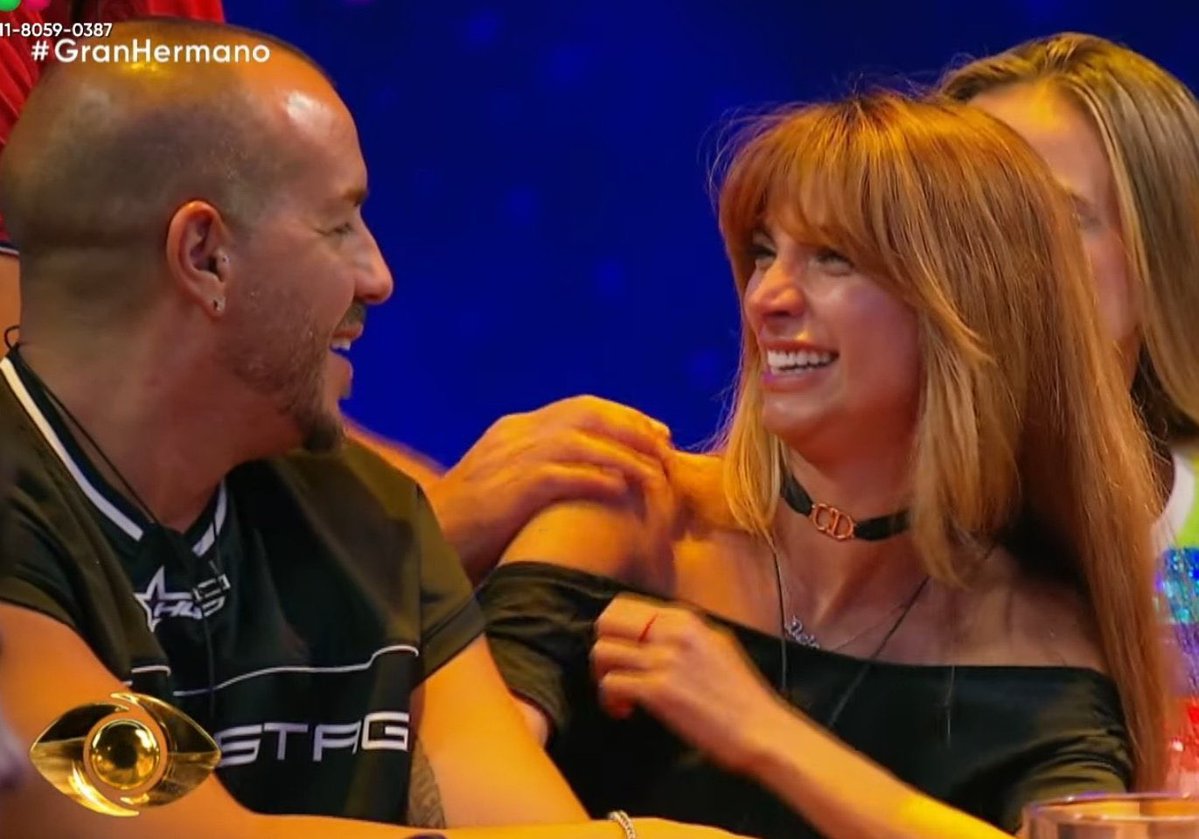 naty_bennitez's tweet photo. Emanuel le dijo a Sol que se puso de su lado de corazón y por cariño para que se quede😭❤️ #granhermano https://t.co/an5XEnkePL