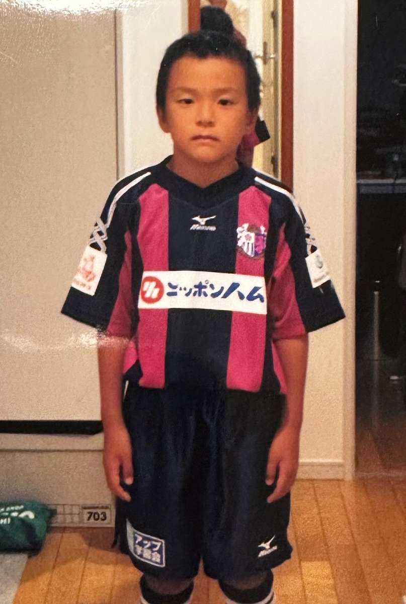 asahiprints's tweet photo. asahi is truly living his fanboy dream from getting a special message to collaborating with the team he’s loved since he was a kid. i can only imagine how happy he must be right now. so happy for you hikun 🫂 https://t.co/alYsm6FIVj