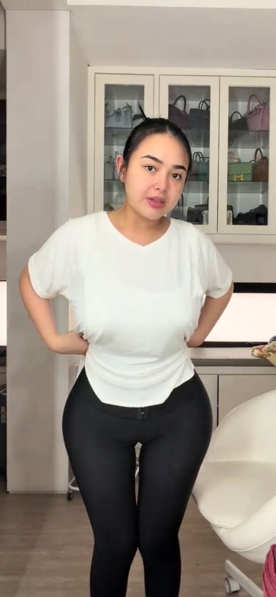 slebew_ahoy's tweet photo. Amanda manopo🤤 https://t.co/RG3oIVivGH
